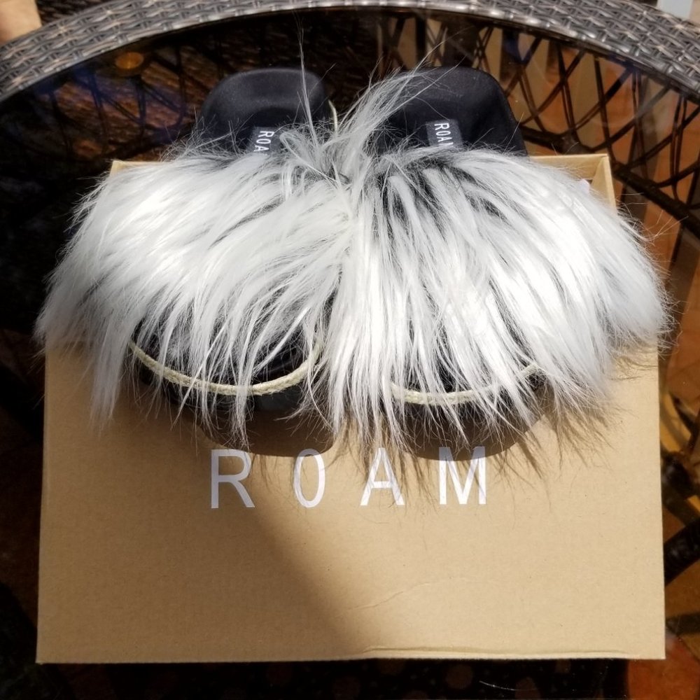 ROAM Faux Fur Slides